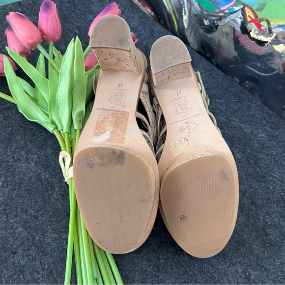 Opening Ceremony-Platform Caged Straps Buckled Sandals-7 NEW CONDITION - Picture 9 of 10